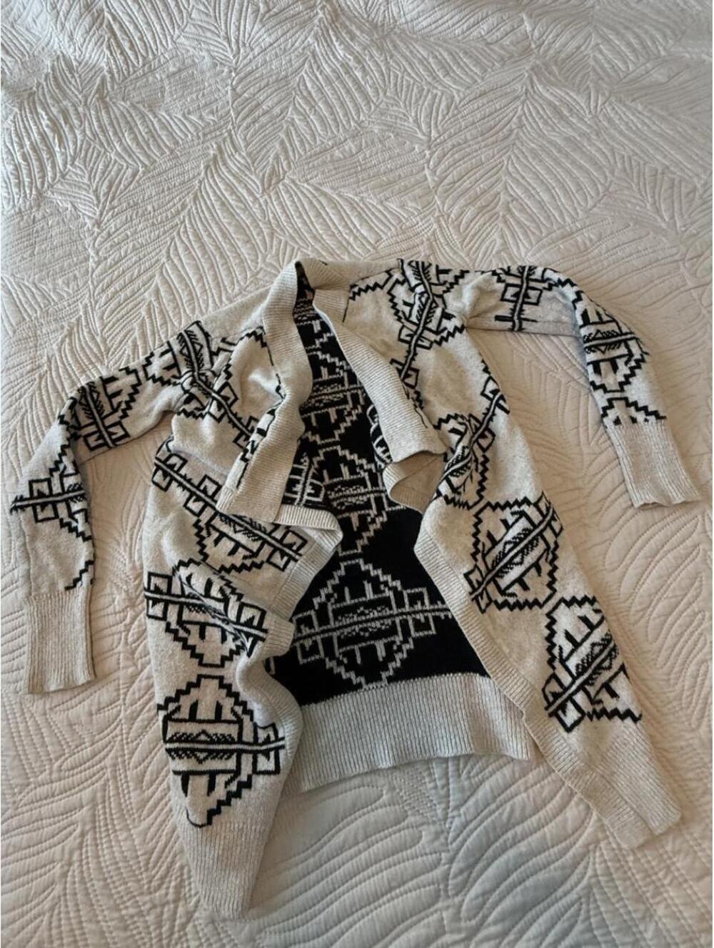 Staring At Stars XS Beige and Black Patterned Cardigan Sweater